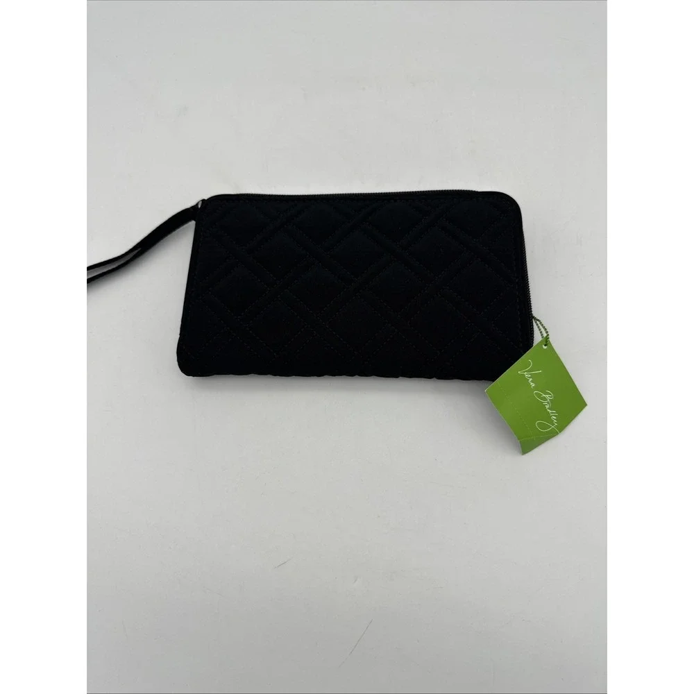 NWT Vera Bradley Black Quilted Zip-Around Women's Wallet Wristlet 15270-081 - Picture 3 of 5